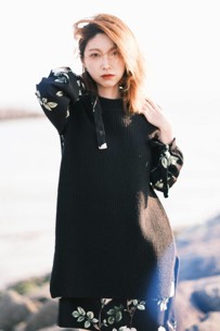 スタイリスト鈴木